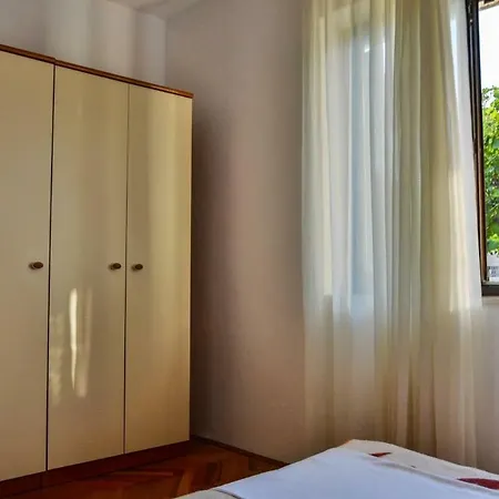 Apartment House 193540 Holiday Antonia